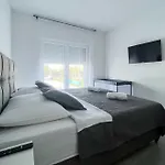 Villa Ela With Heated Pool