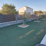 Ela With Heated Pool *