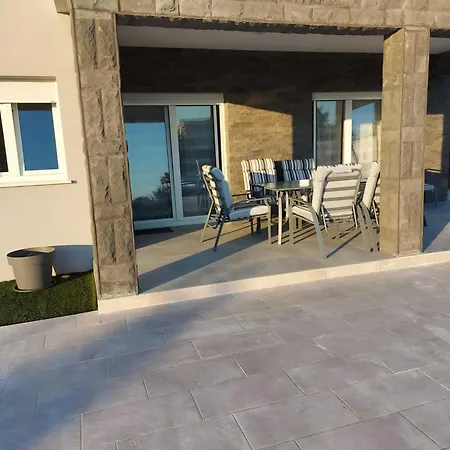 빌라 Ela With Heated Pool Murvica (Policnik)