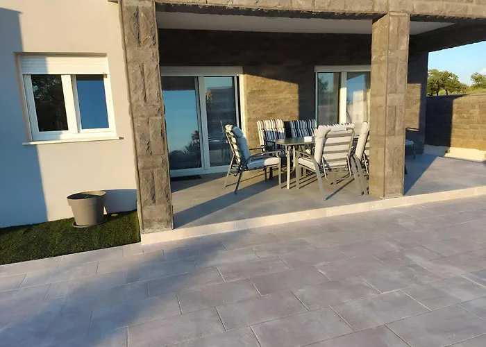 Villa Ela With Heated Pool Murvica (Policnik)